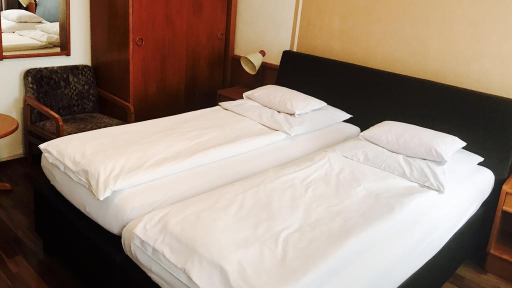 Parkhotel 埃施韦勒 外观 照片