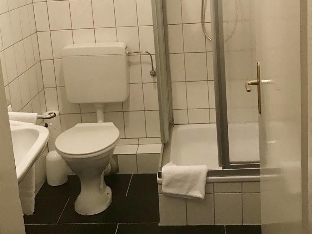 Parkhotel 埃施韦勒 外观 照片